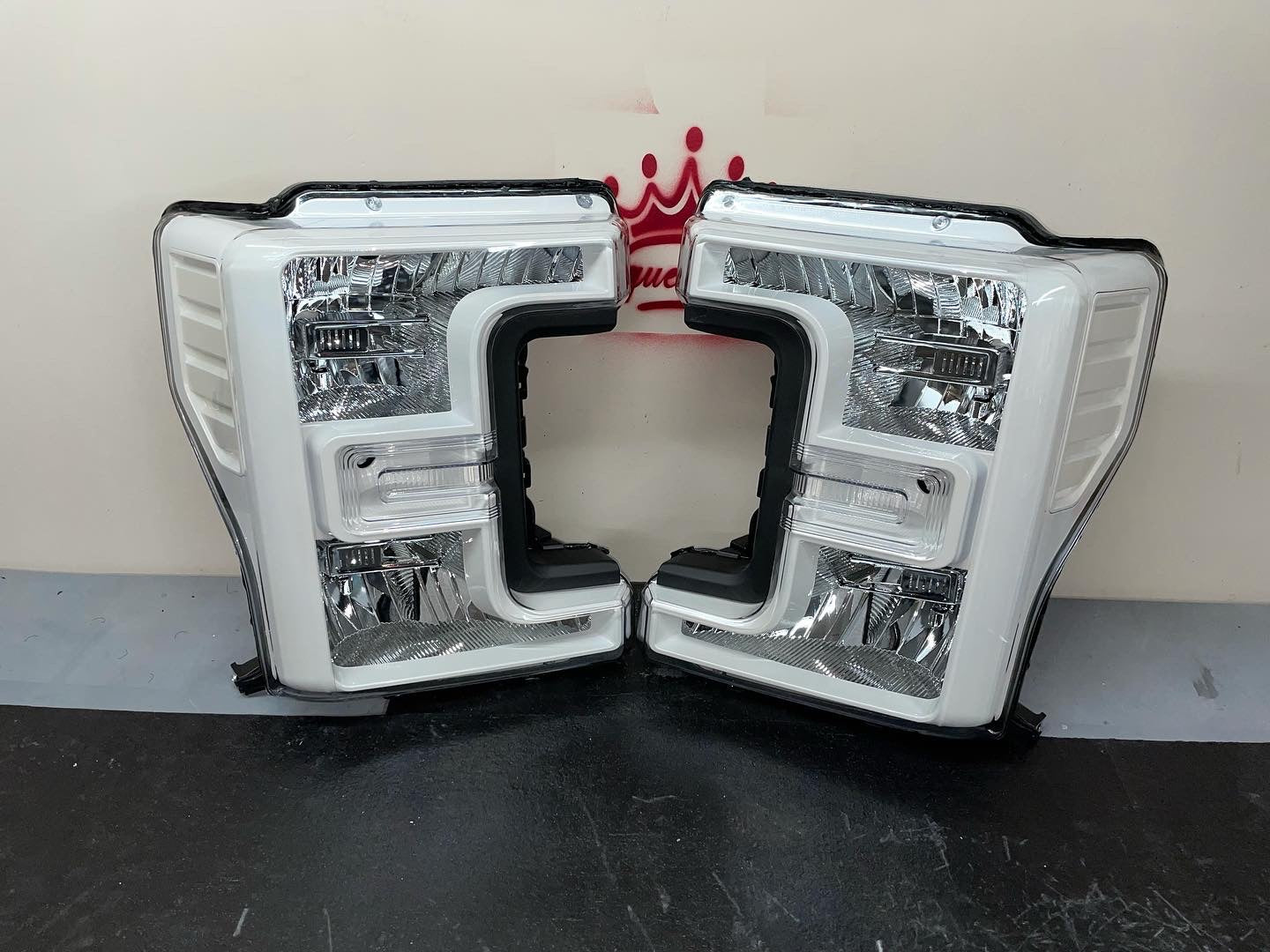 17-19 Superduty halogen headlights
