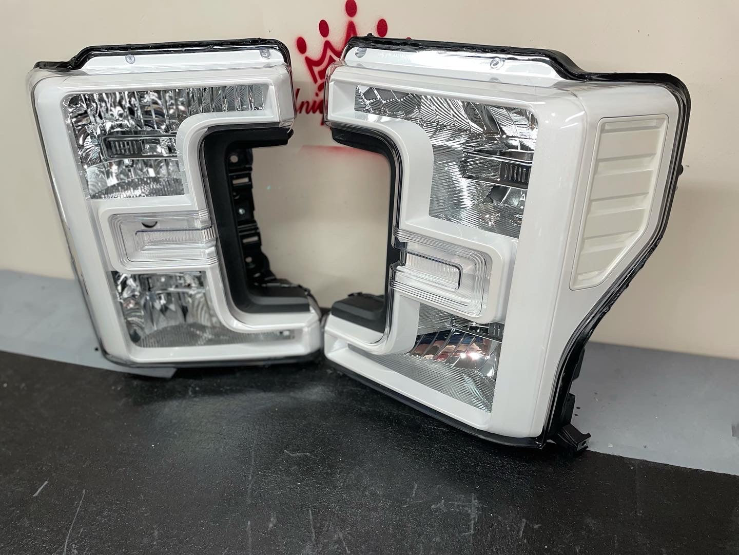 17-19 Superduty halogen headlights