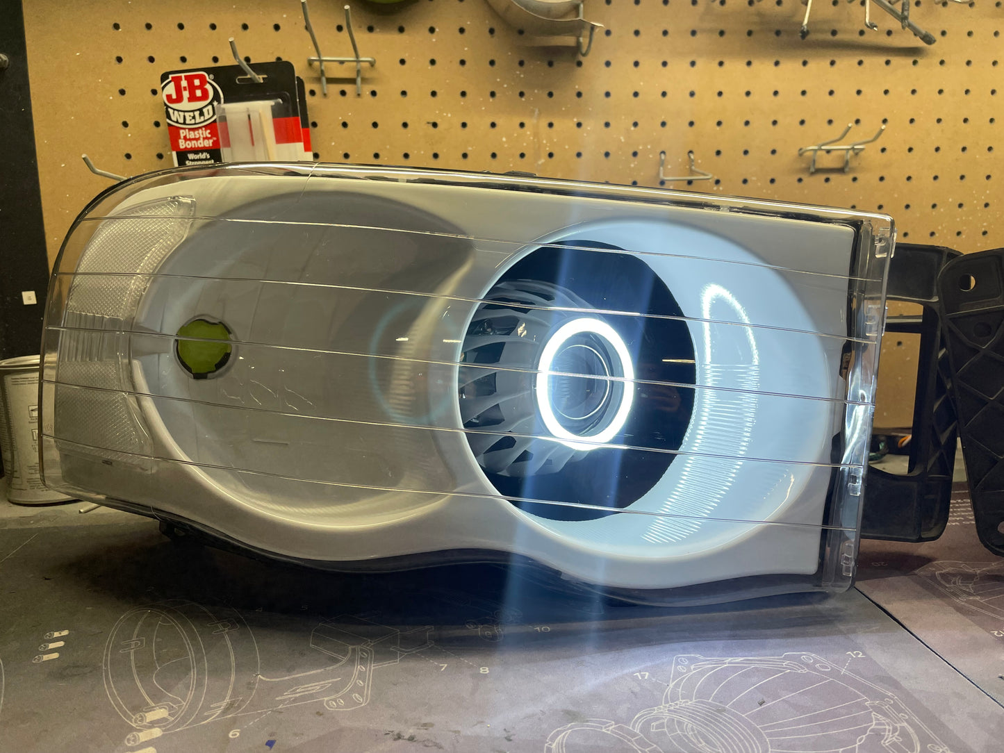 2002-2005 Dodge Ram Pre Built Headligthts