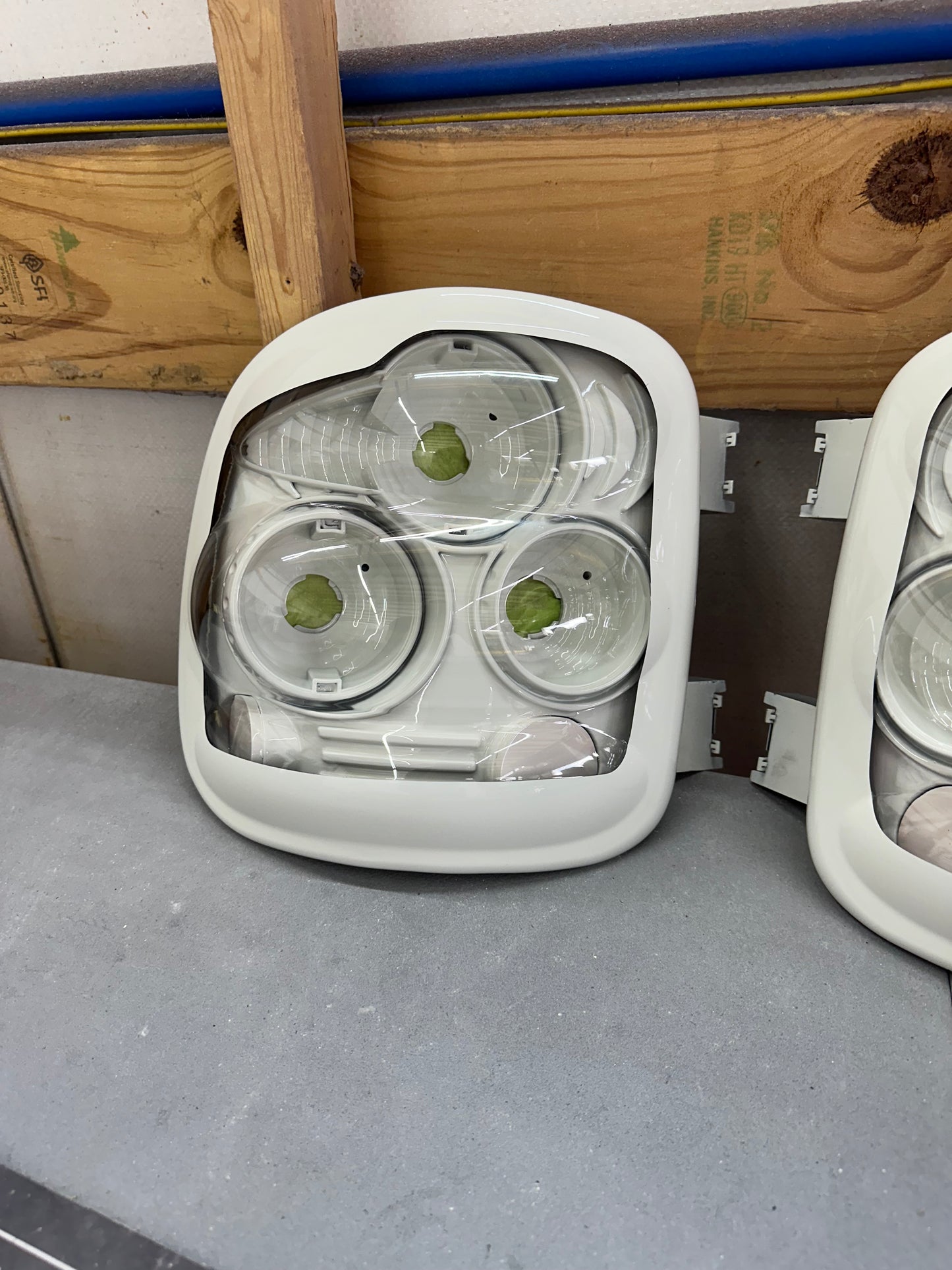 99-04 Gm Pre Built stepside taillights