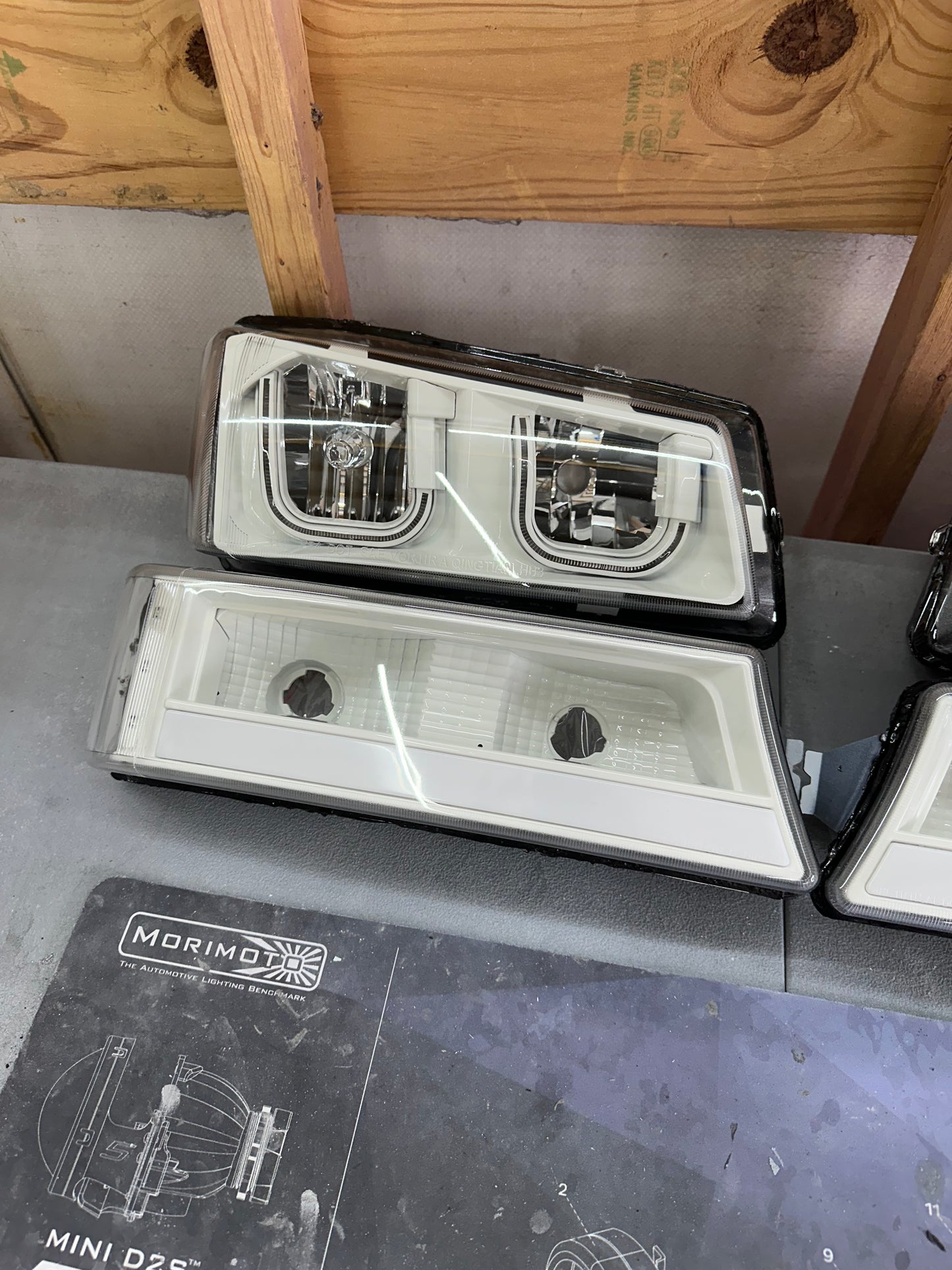 03-06 Chevy Silverado U Bar style headlights
