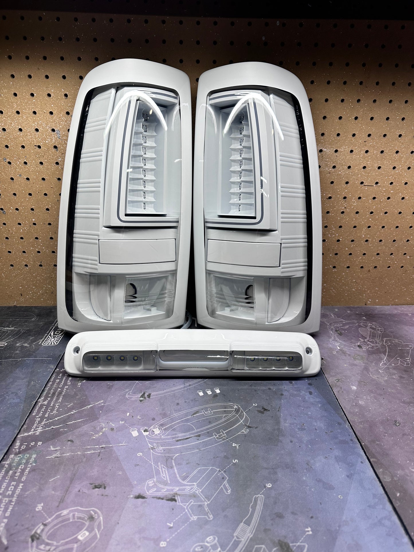 1999-2006 GM Led C Bar Taillights