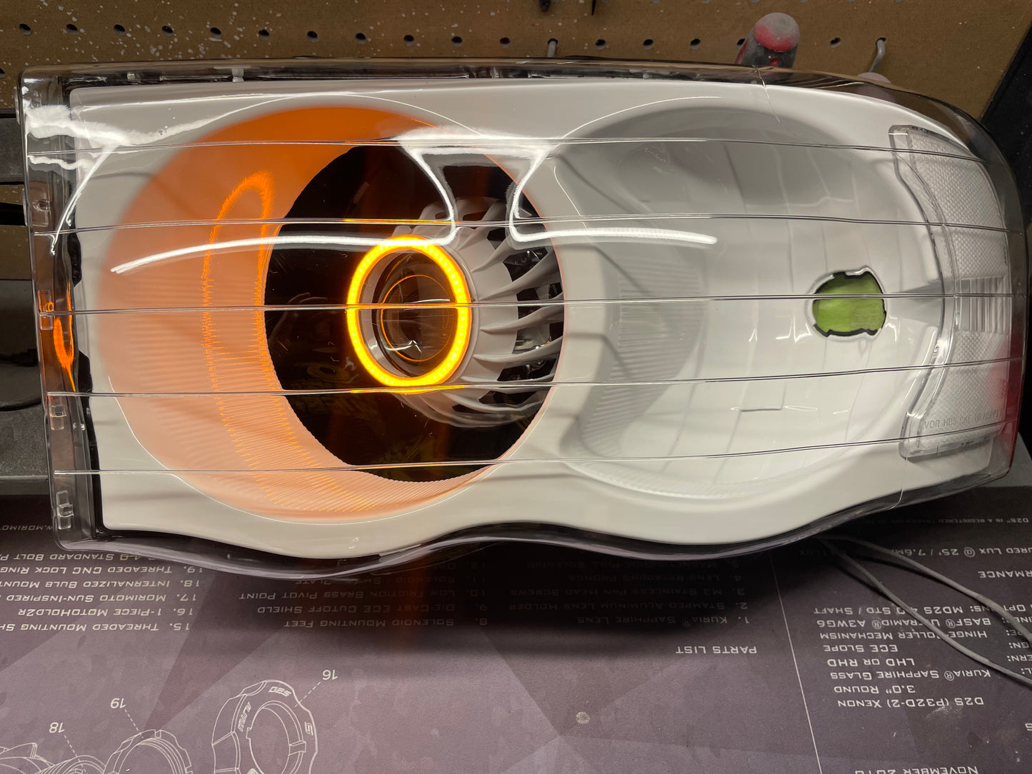 2002-2005 Dodge Ram Pre Built Headligthts