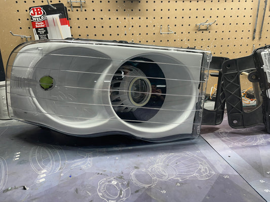 2002-2005 Dodge Ram Pre Built Headligthts