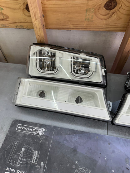 03-06 Chevy Silverado U Bar style headlights